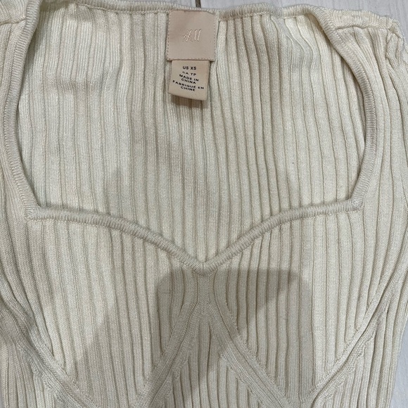 H&M Ribbed Sweatheart Neck Top - Picture 5 of 7